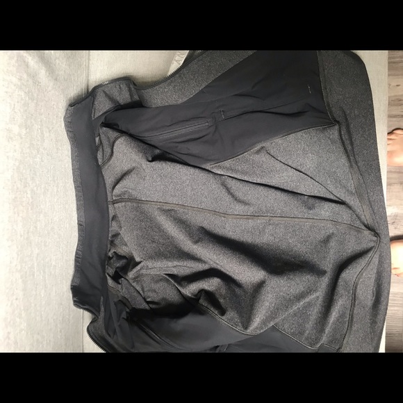 Lululemon jacket - Picture 8 of 12